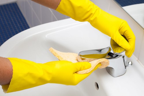Local move in cleaning team servicing a Stockwell property