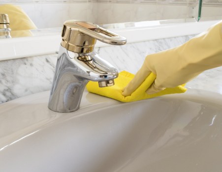 Commercial hard floor maintenance in Stockwell